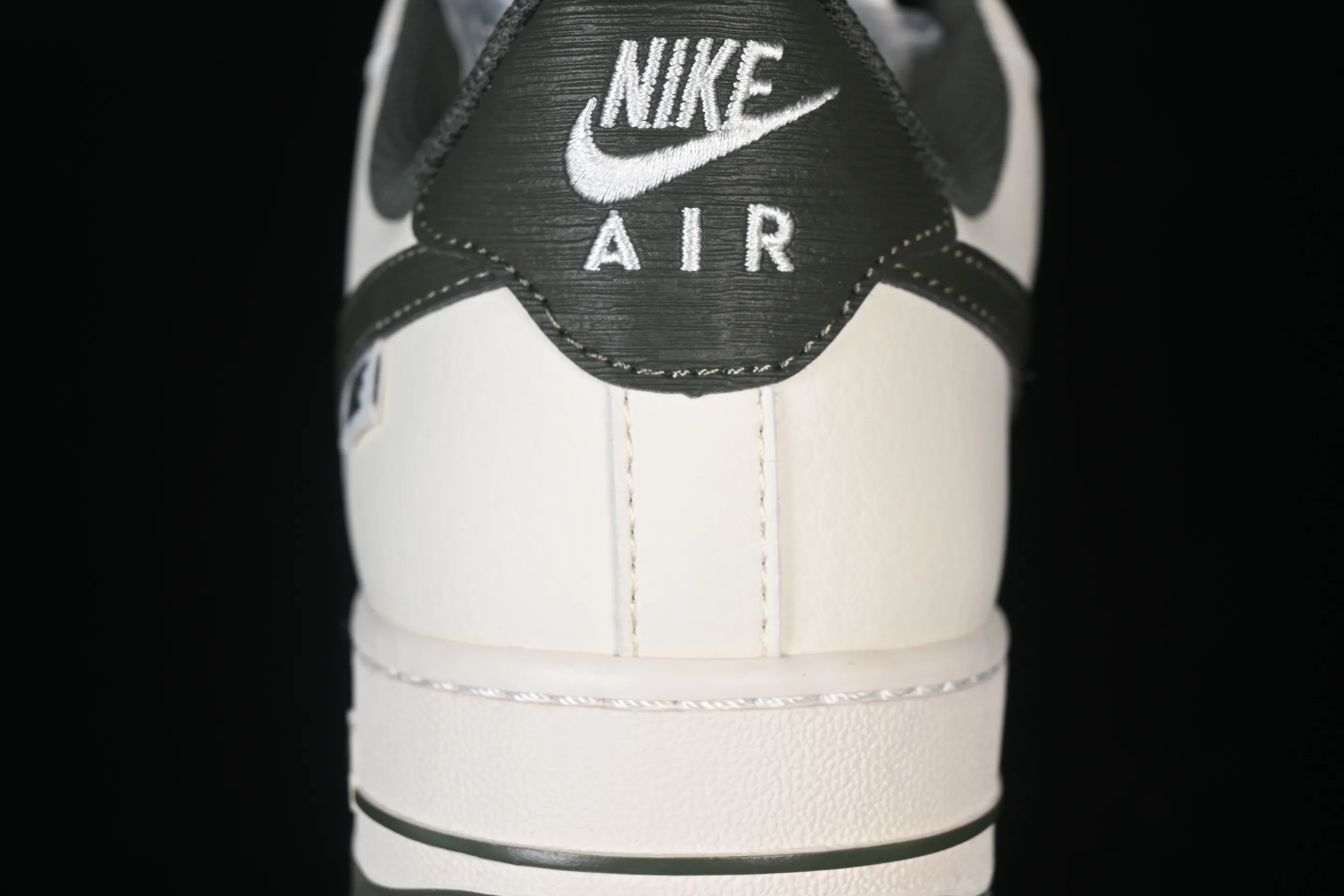 All categories Nk Air Force 1 Air Force series Nk Air Force 1 Low Air Force low-top Nike Air Force 1'07 Low tree pattern dark green Air Force 1 low-top casual sneakers SM6668-125